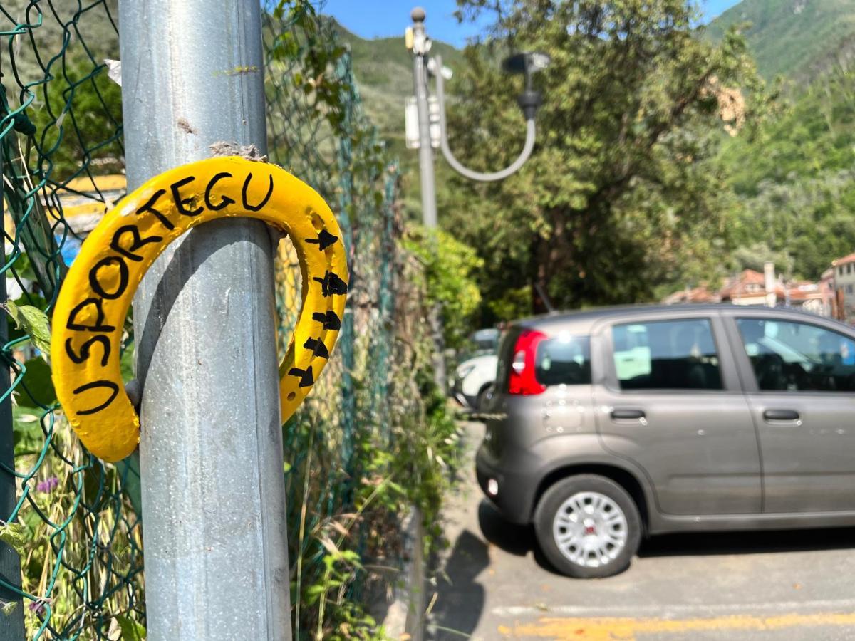 Alloggio U Sportegu Da E Monti A Giaia Badalucco Eksteriør billede